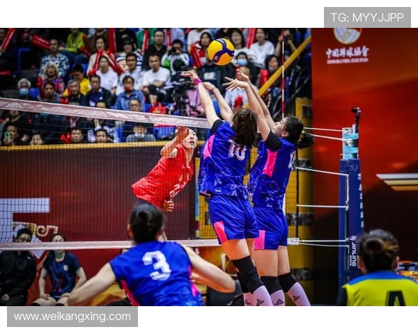 中国女排逆转夺冠展现团队精神激发全国观众热血激情