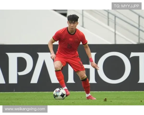 国足逆转晋级亚洲杯八强全场鏖战九十分钟展现不屈斗志