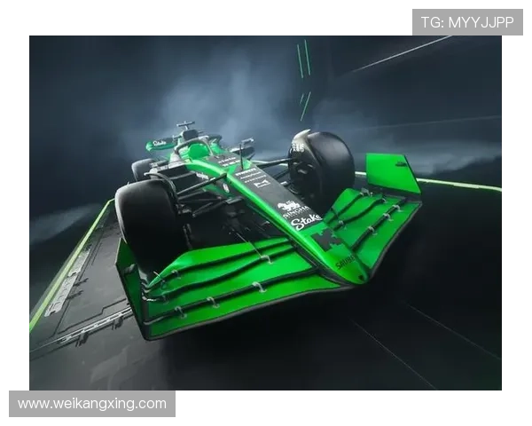 F1赛季精彩纷呈 新车技术创新与车手争冠战火激烈升级