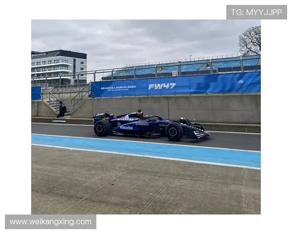 F1赛季焦点更新新规博弈车队格局变化引发热议围绕冠军争夺持续升温 F1赛季焦点更新新规博弈车队格局变化引发热议围绕冠军争夺持续升温