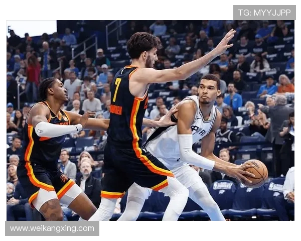 豪门争冠白热化新星爆发引领联赛格局生变冬窗转会暗流涌动主帅博弈升级